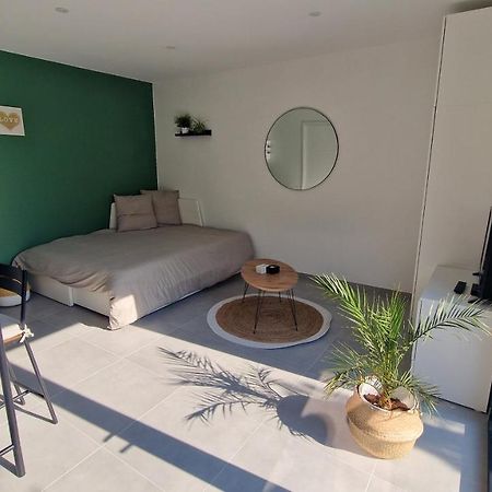 Le Patio : Studio Avec Exterieur Saint-Barthelemy-d'Anjou Екстер'єр фото